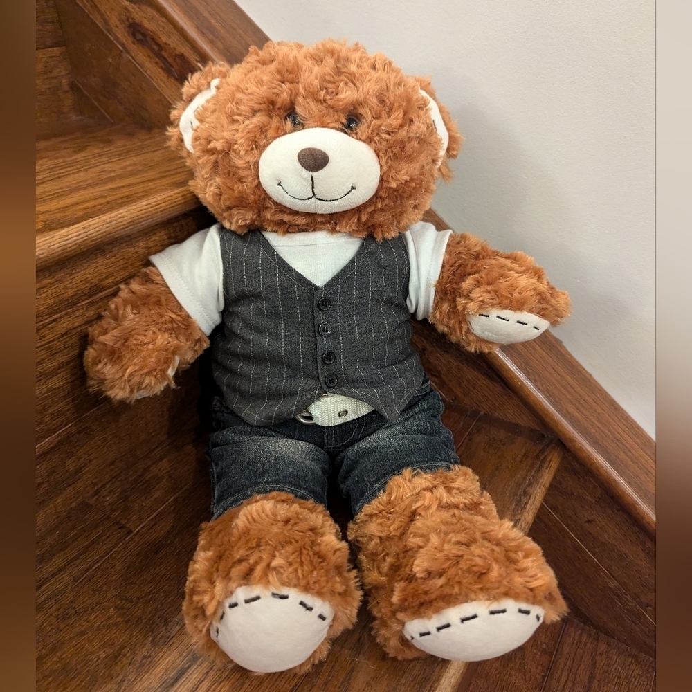 Build A Bear 2010 champ Brown Teddy Bear, Plush with jeans and vest.